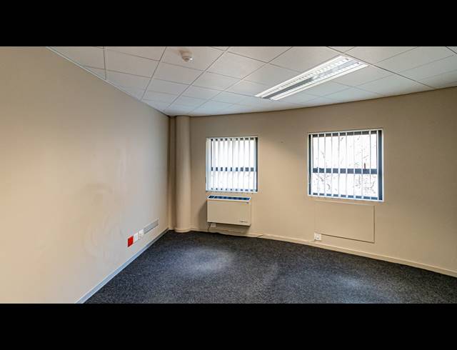 357M² OFFICE TO LET IN PARKTOWN